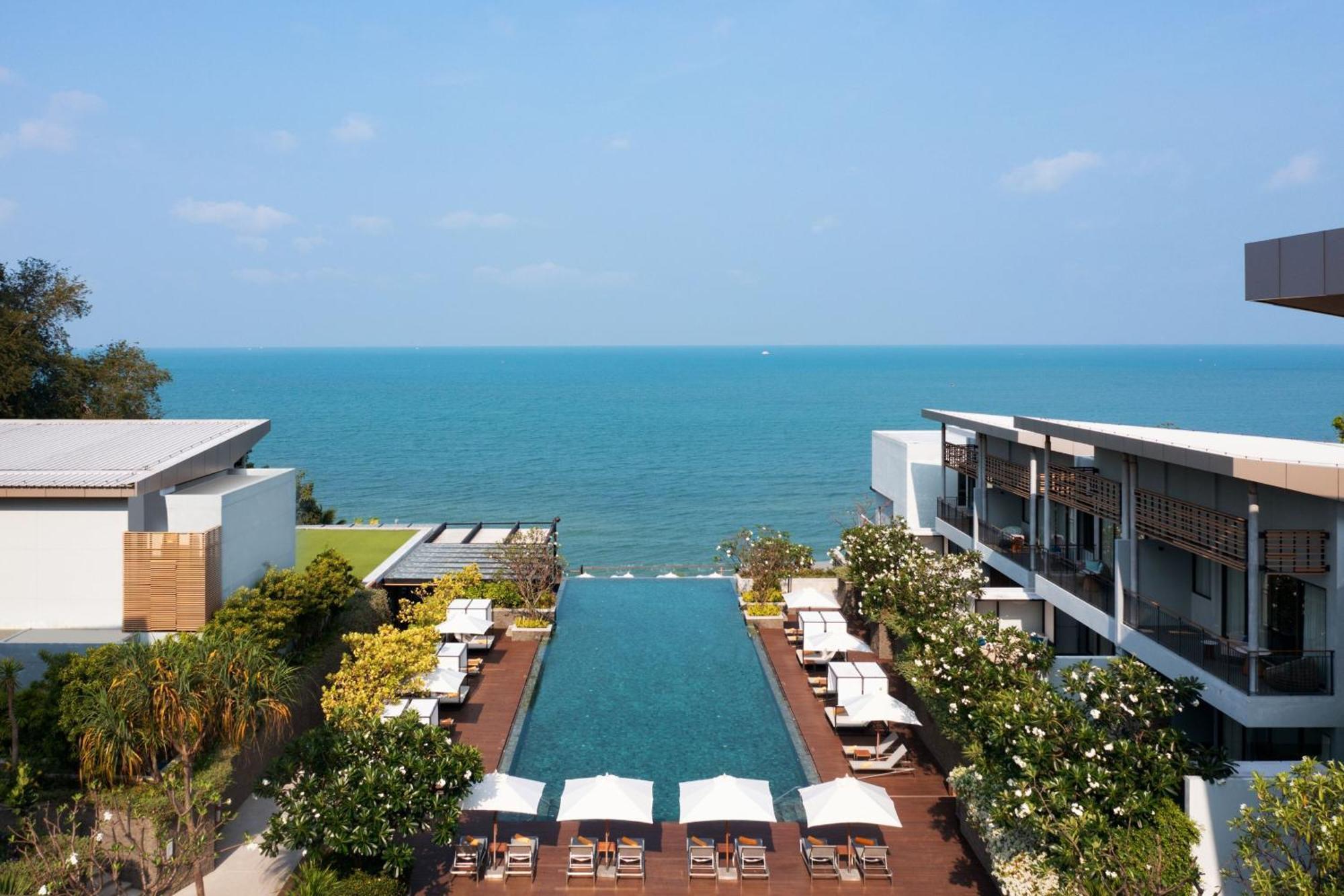 Renaissance Pattaya Resort & Spa Na Chom Thian Exterior photo